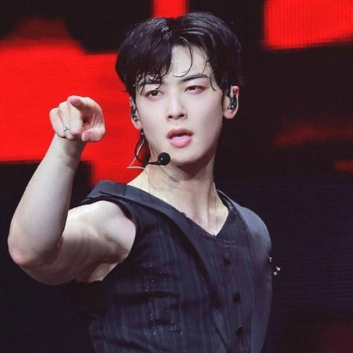 Recent activity shot of Eunwoo (ASTRO)