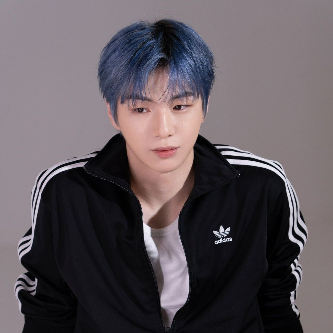 강다니엘의 비하인드 컷