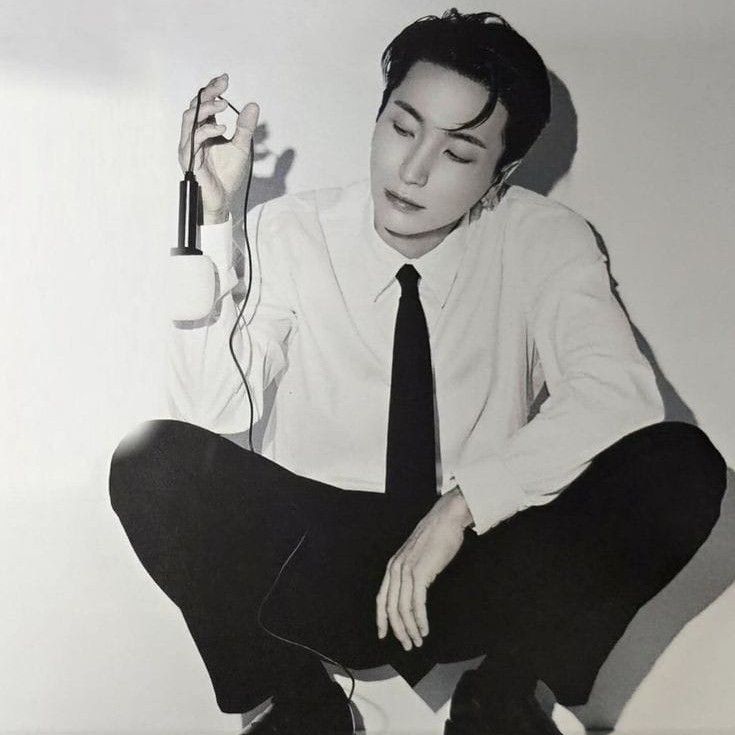 Recent activity shot of Leeteuk (Super Junior)