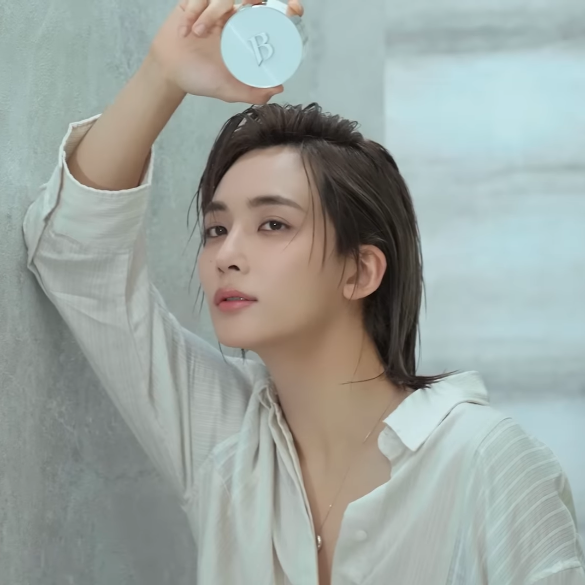 Latest photo of Jeonghan (SEVENTEEN)