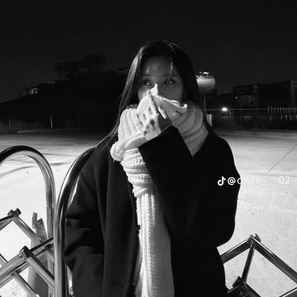 Foto aktivitas terbaru TWICE