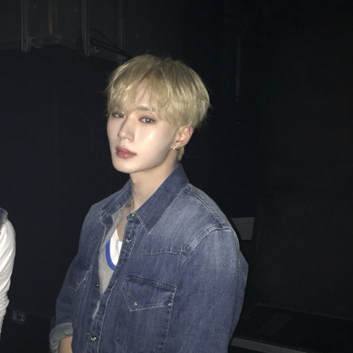 Behind-the-scenes cut of Kim Junseo (ALPHA DRIVE ONE)