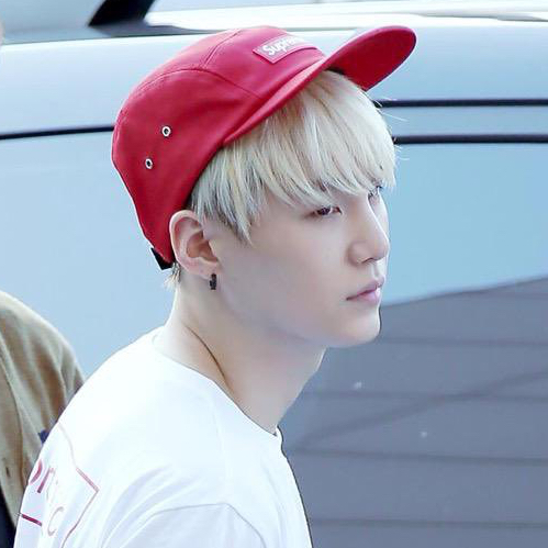 SUGA (BTS)の最近の活動写真