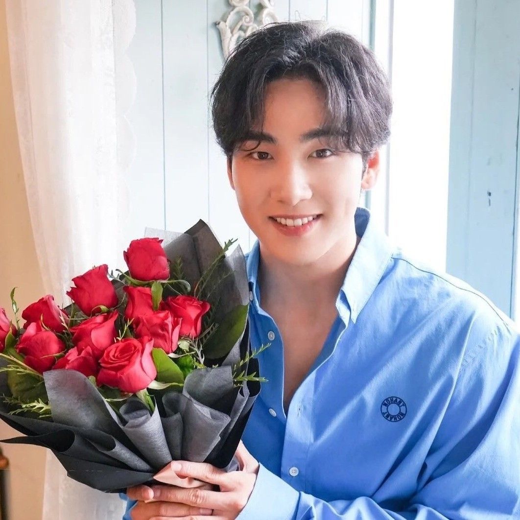 백호 최근 활동샷