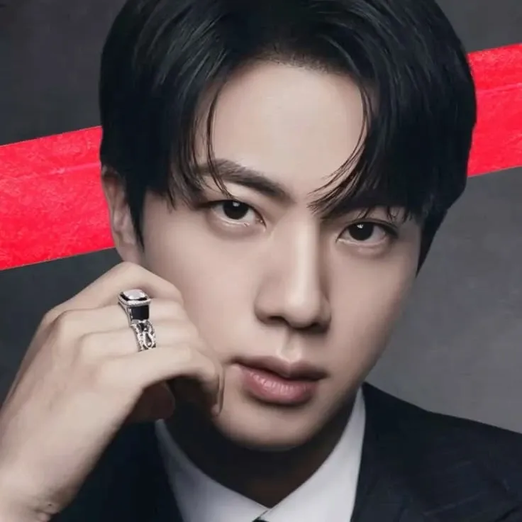 Momen yang diabadikan oleh penggemar Jin (BTS)