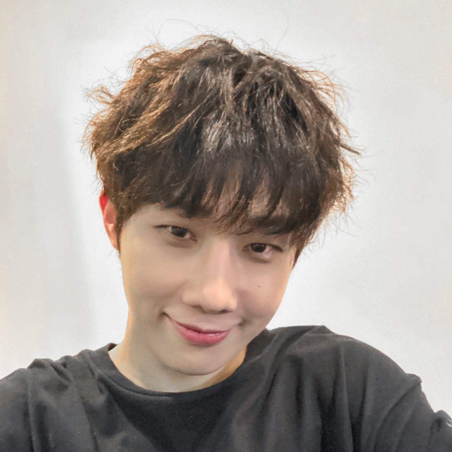 Behind-the-scenes cut of Sungkyu (INFINITE)