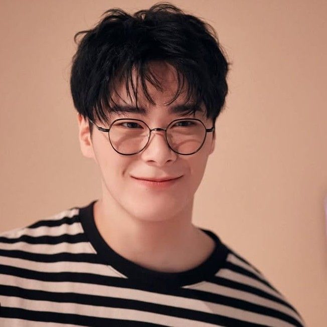 A moment captured by Moonbin (ASTRO)'s fan