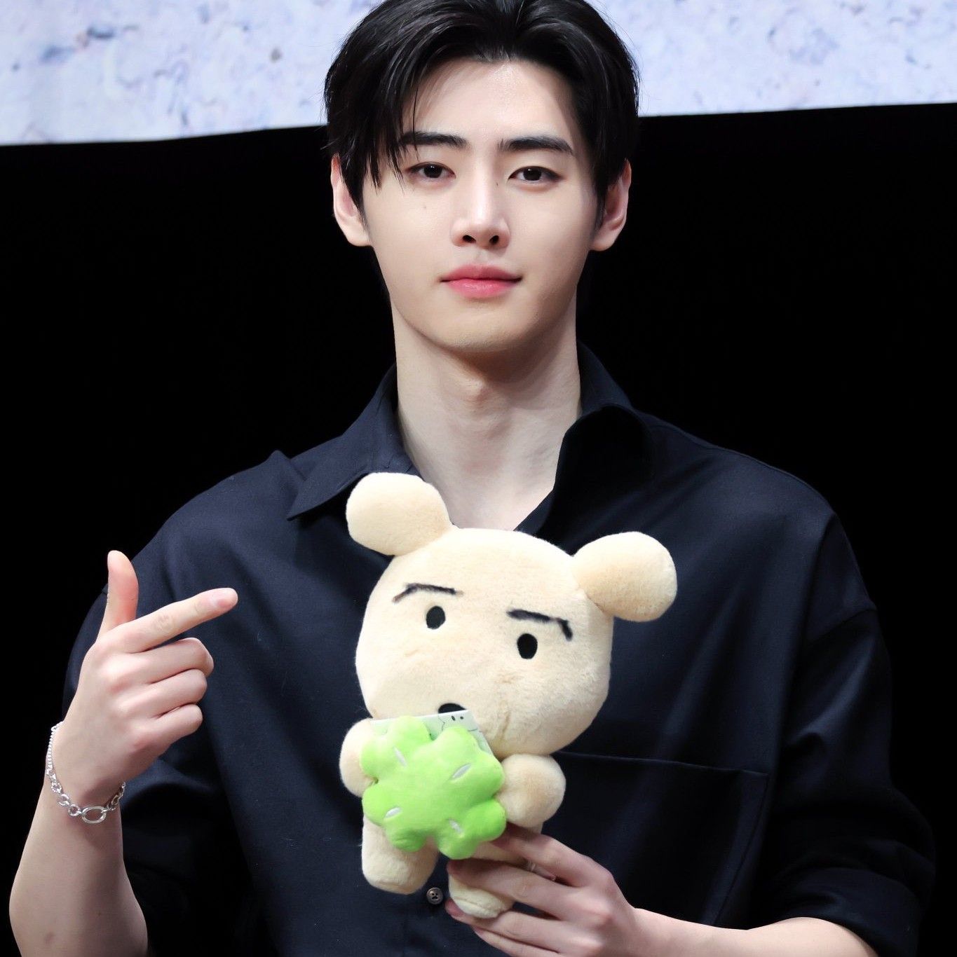 成訓 (ENHYPEN)的幕後花絮