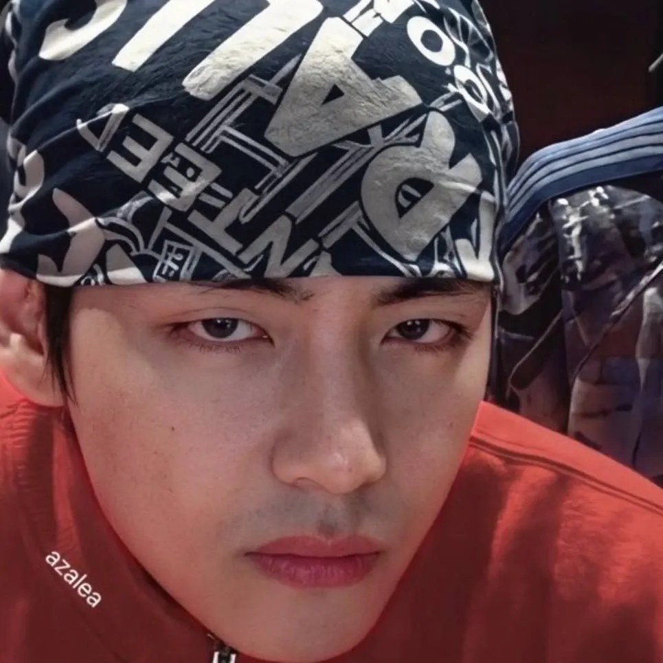 뷔 (방탄소년단) 최근 활동샷