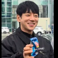 ファン・チヨルの最近の活動写真