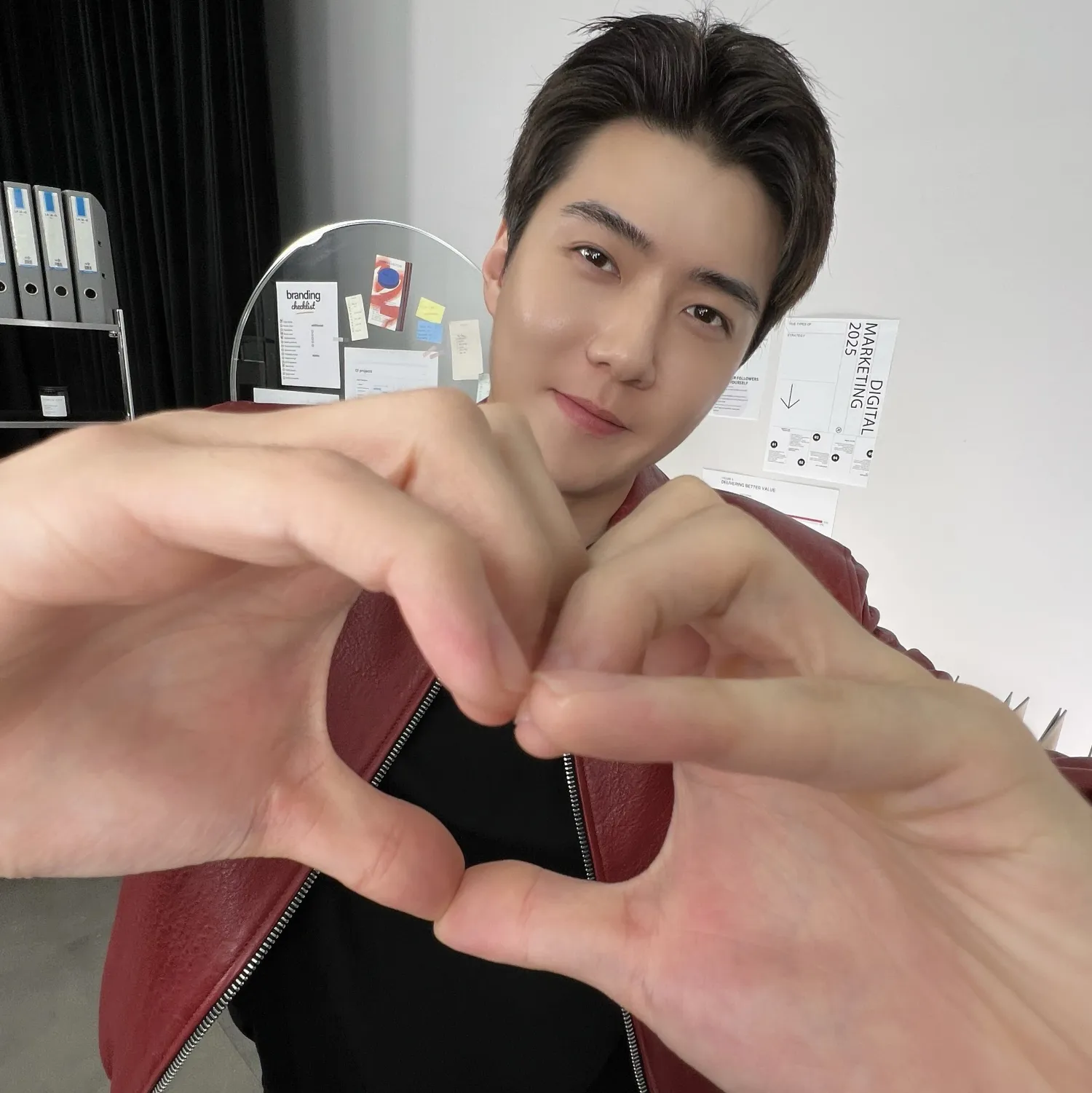 EXO 최근 활동샷