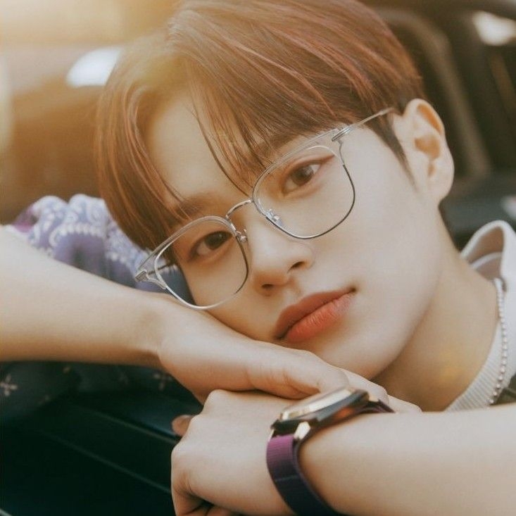 Latest photo of Lee Daehwi (AB6IX)