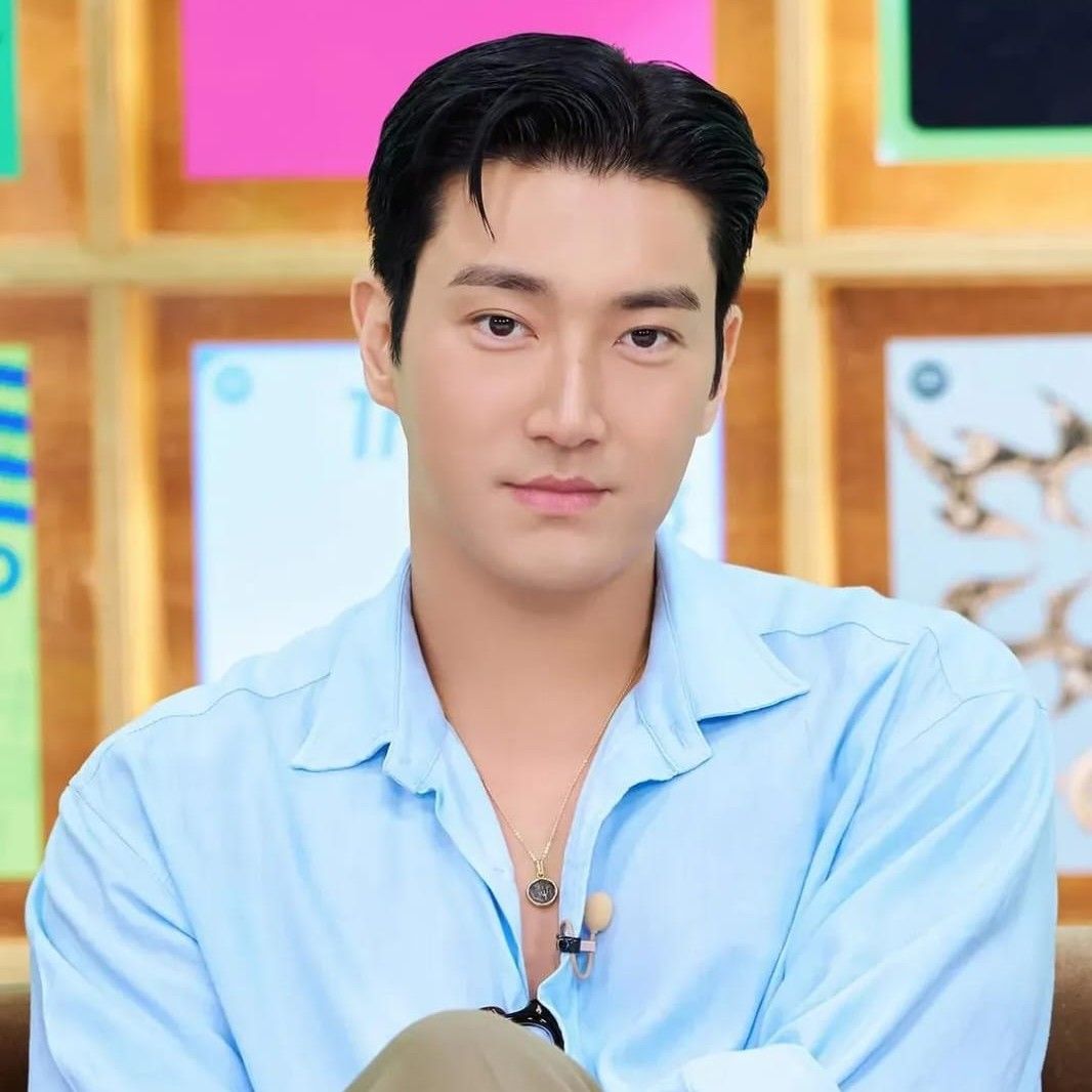 Behind-the-scenes cut of Siwon (Super Junior)