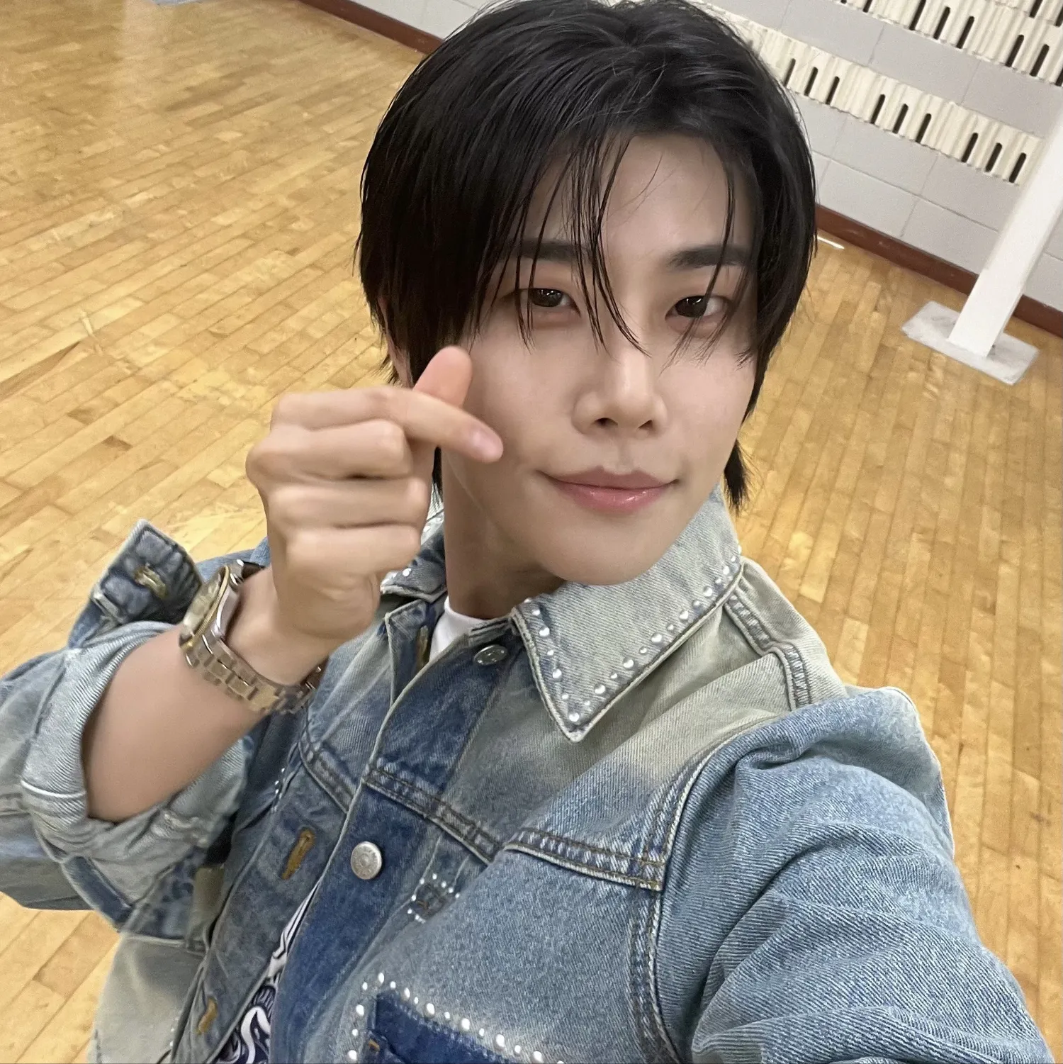 Latest photo of MJ (ASTRO)