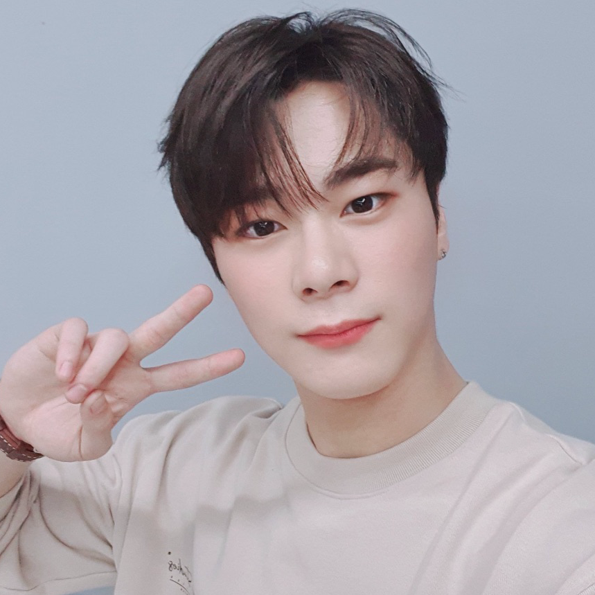 Latest photo of Moonbin (ASTRO)
