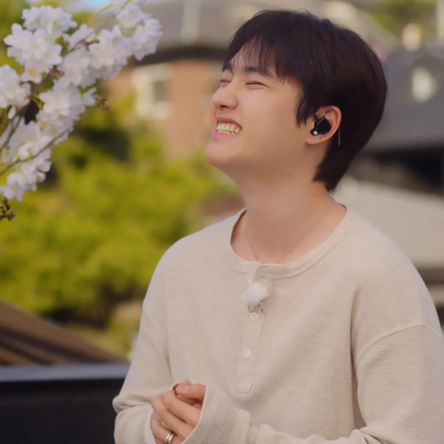 Foto aktivitas terbaru D.O. (EXO)