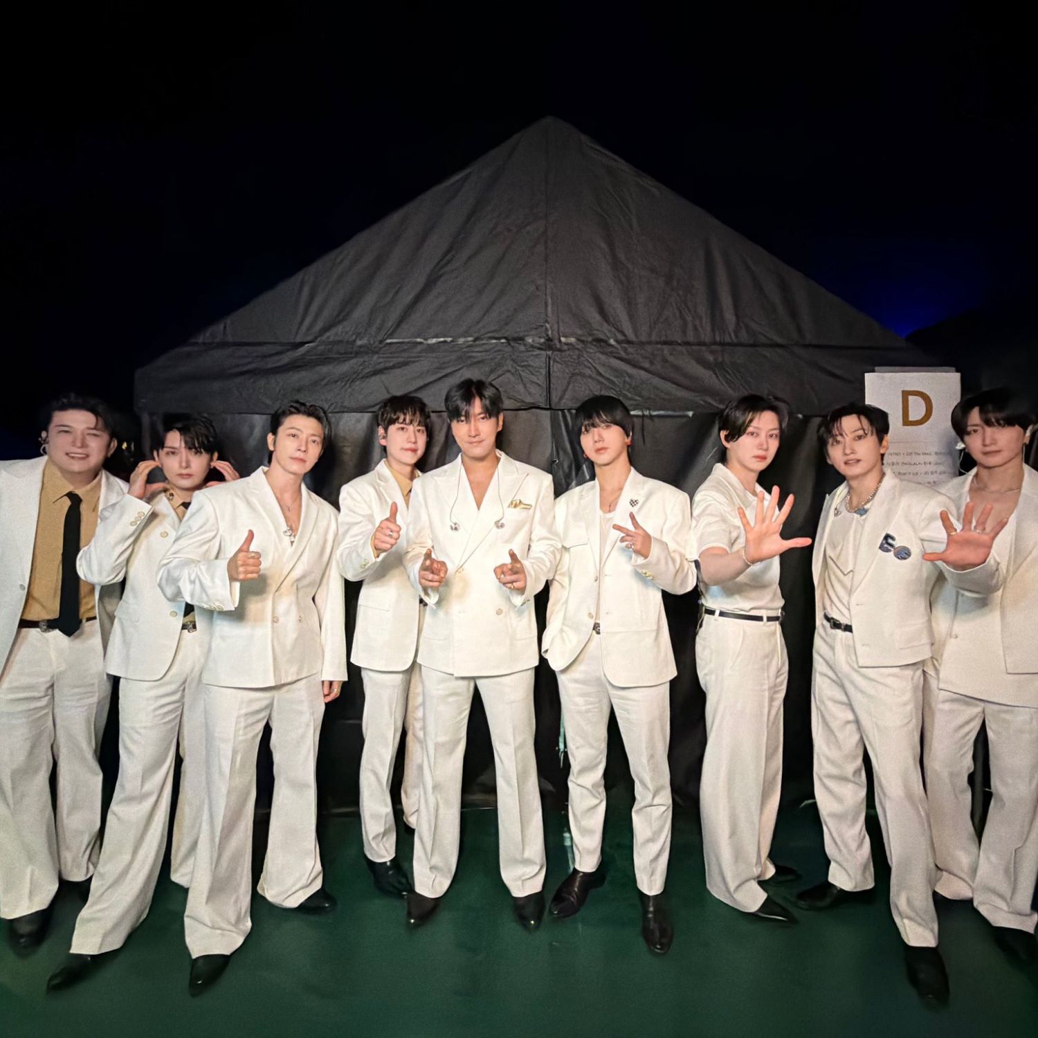 Foto aktivitas terbaru Super Junior