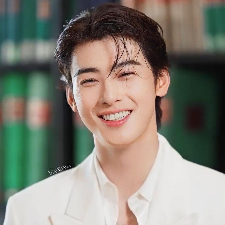 Recent activity shot of Eunwoo (ASTRO)