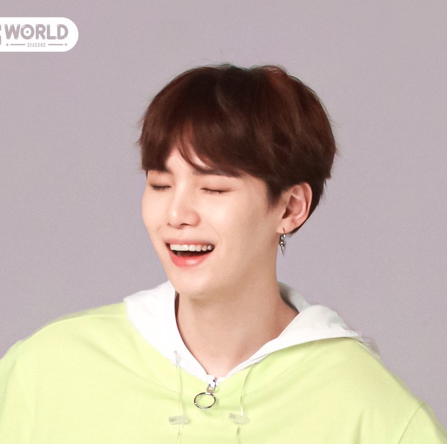 SUGA (BTS)の舞台裏ショット