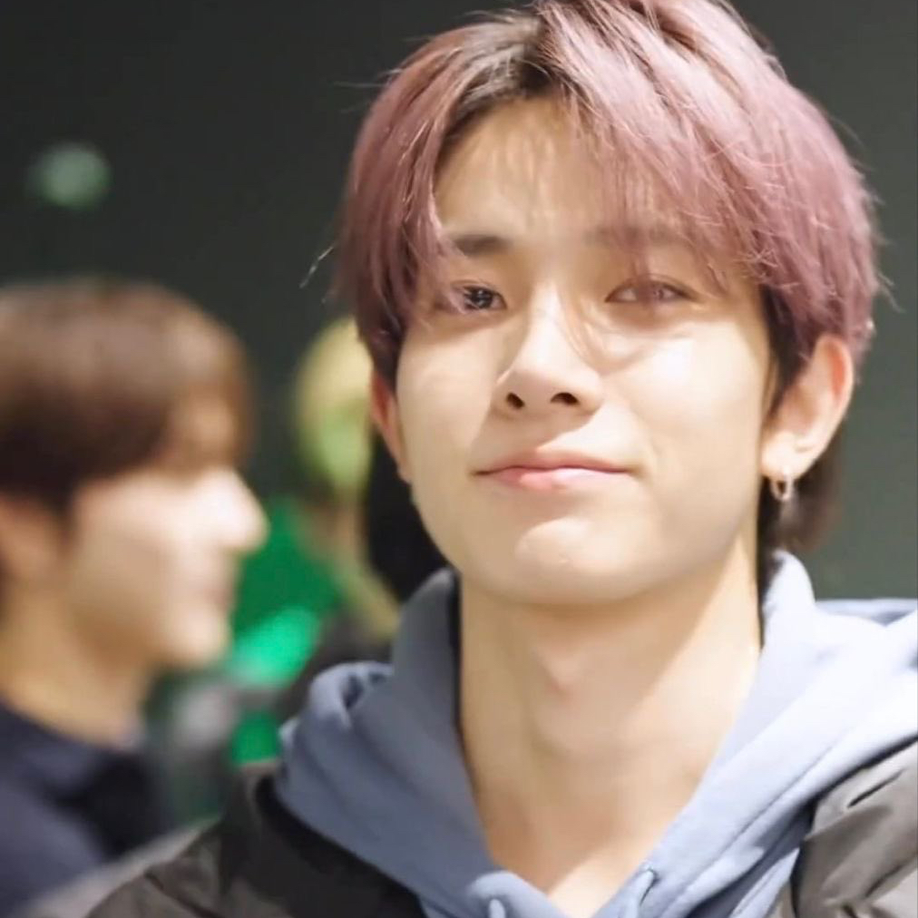 에반 최근 활동샷