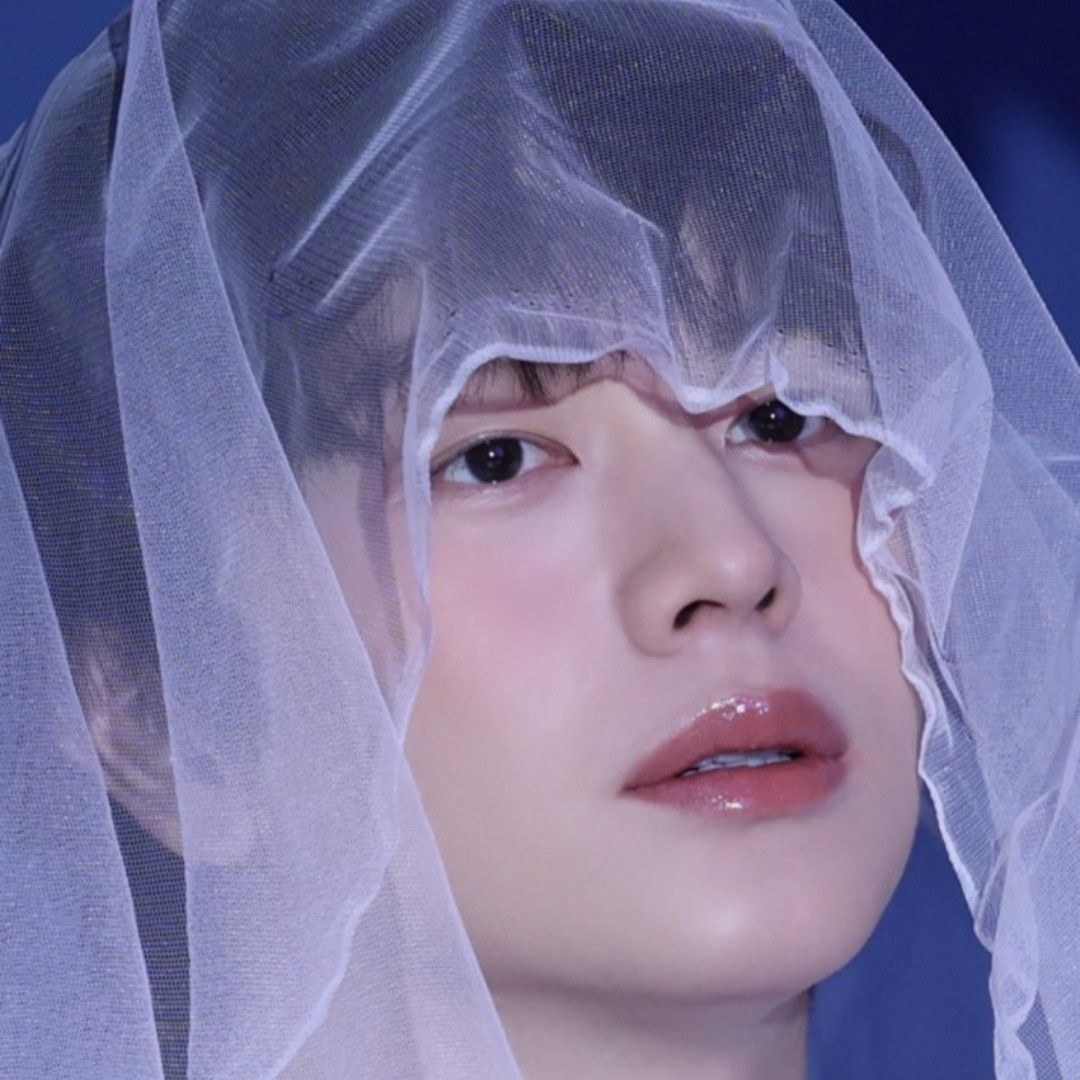 Latest photo of Yook Sungjae (BTOB)