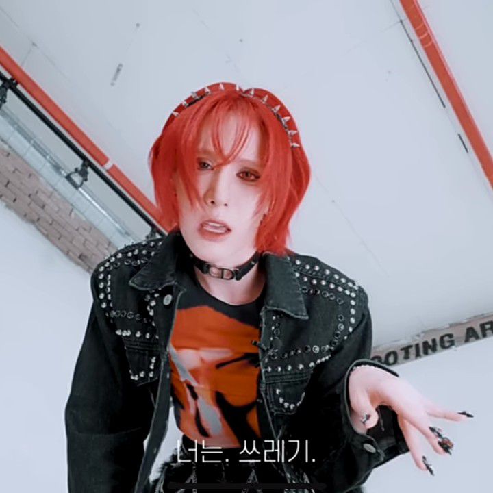 A moment captured by Wumuti (XLOV)'s fan