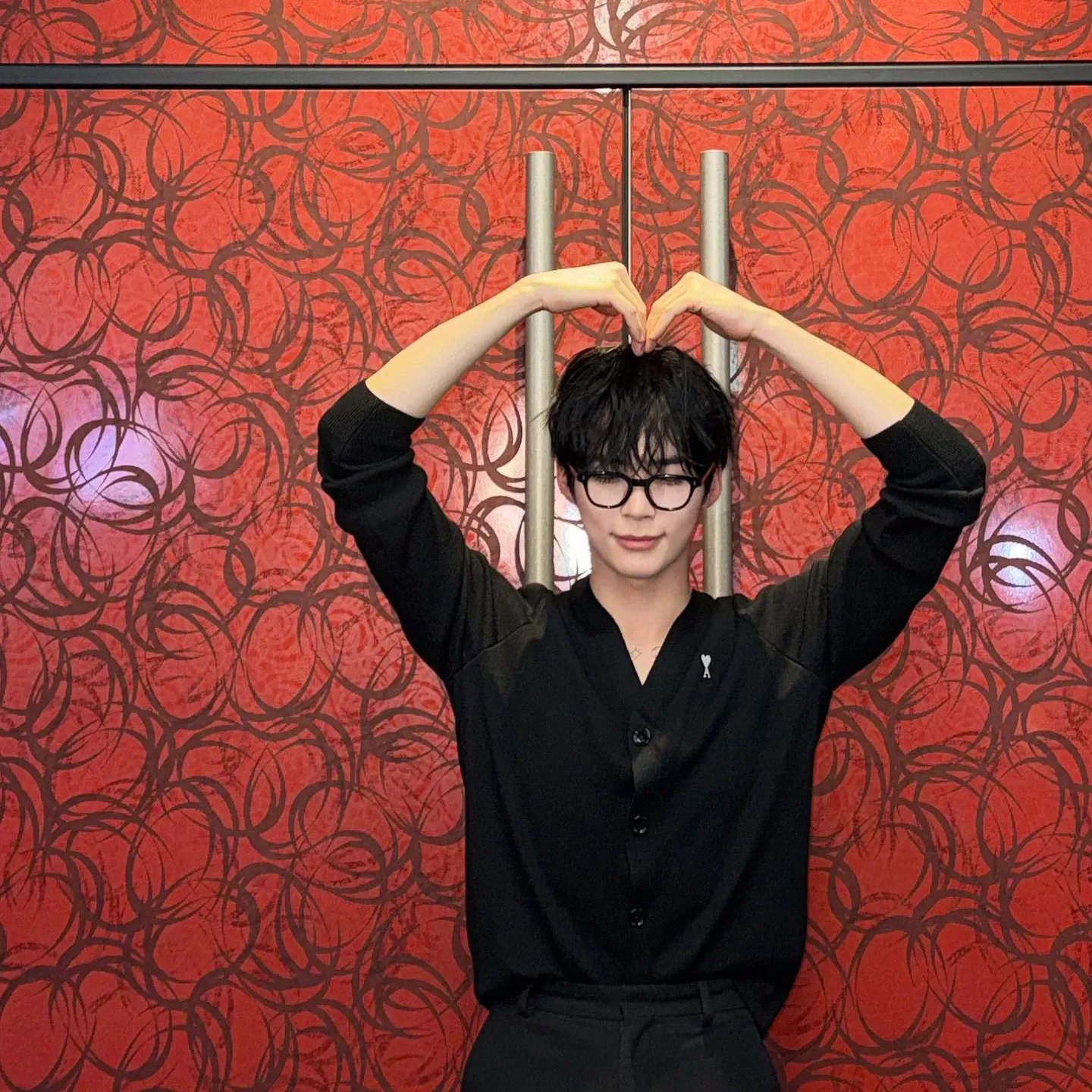 A moment captured by Sung Hanbin (ZEROBASEONE)'s fan