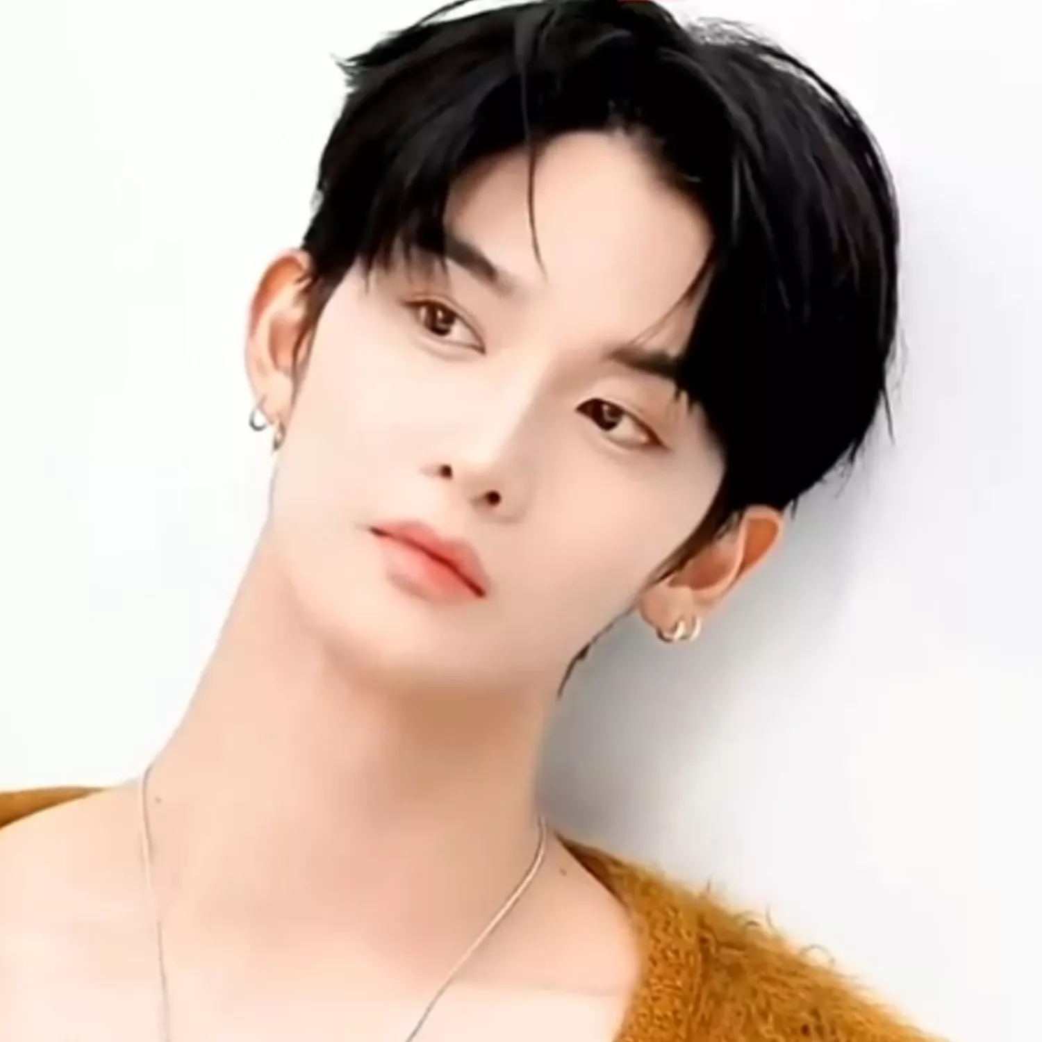 Latest photo of Bae Jinyoung