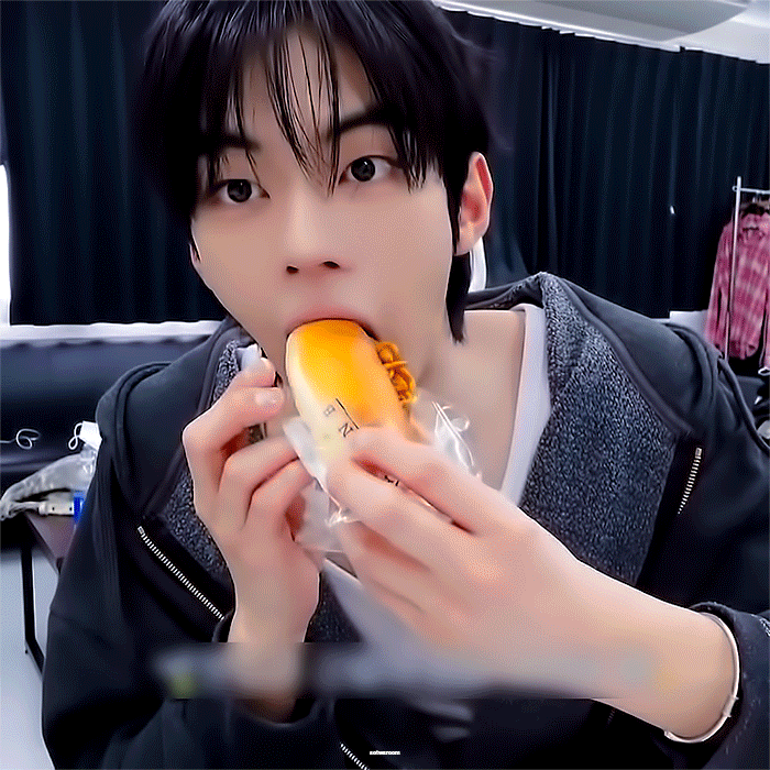 Foto aktivitas terbaru Dohoon (TWS)