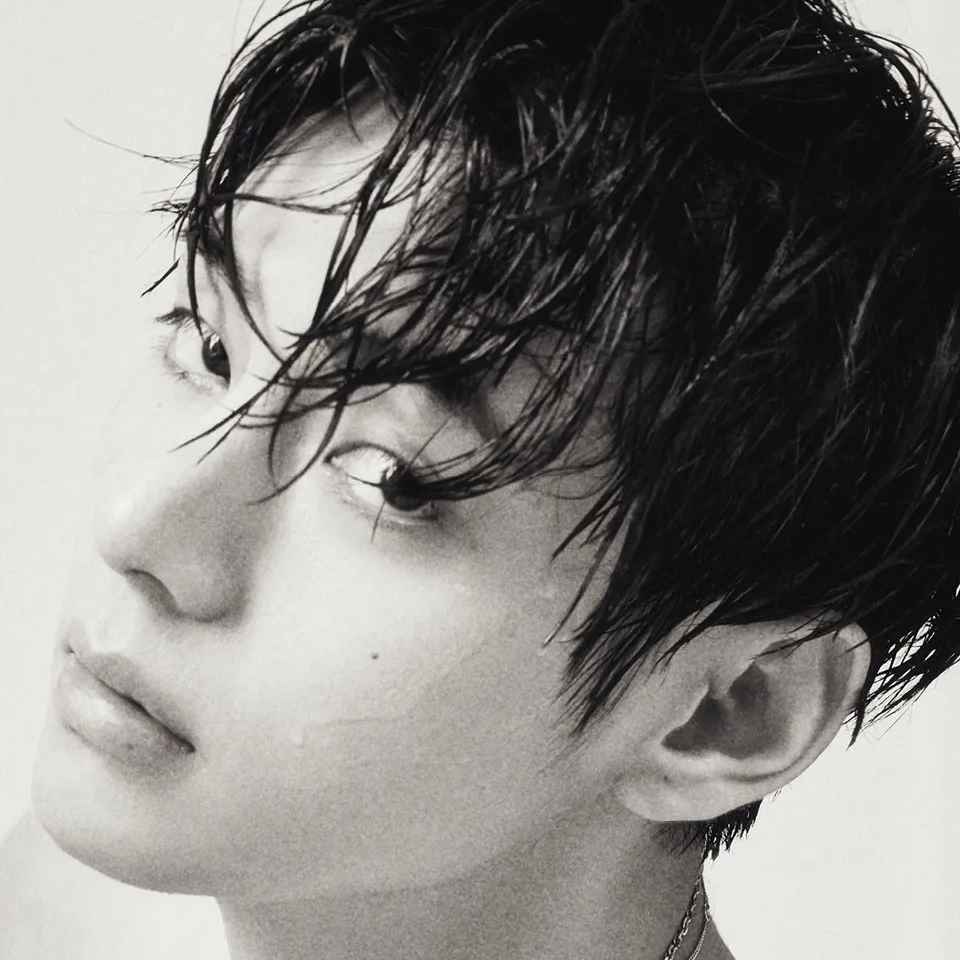 Recent activity shot of V (BTS)