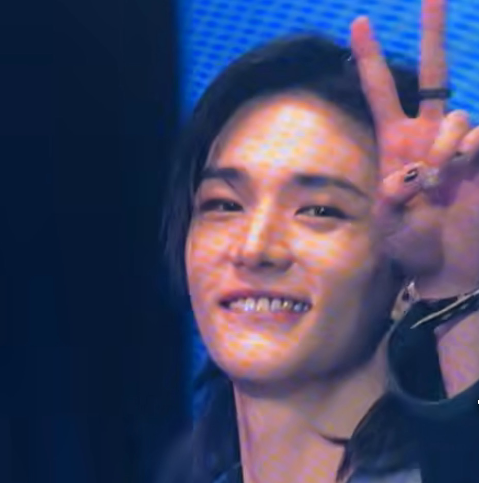 Latest photo of Hyunjin (Stray Kids)