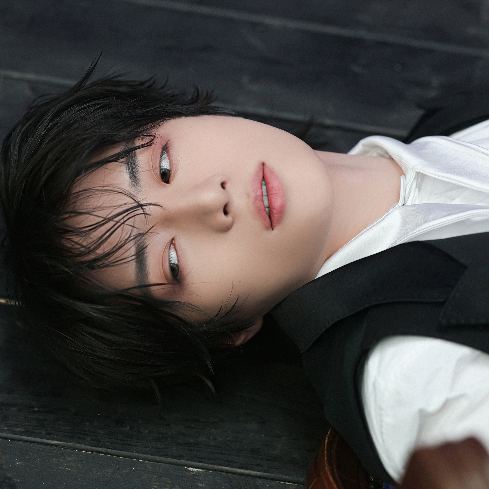 杋圭 (TOMORROW X TOGETHER)的幕后花絮