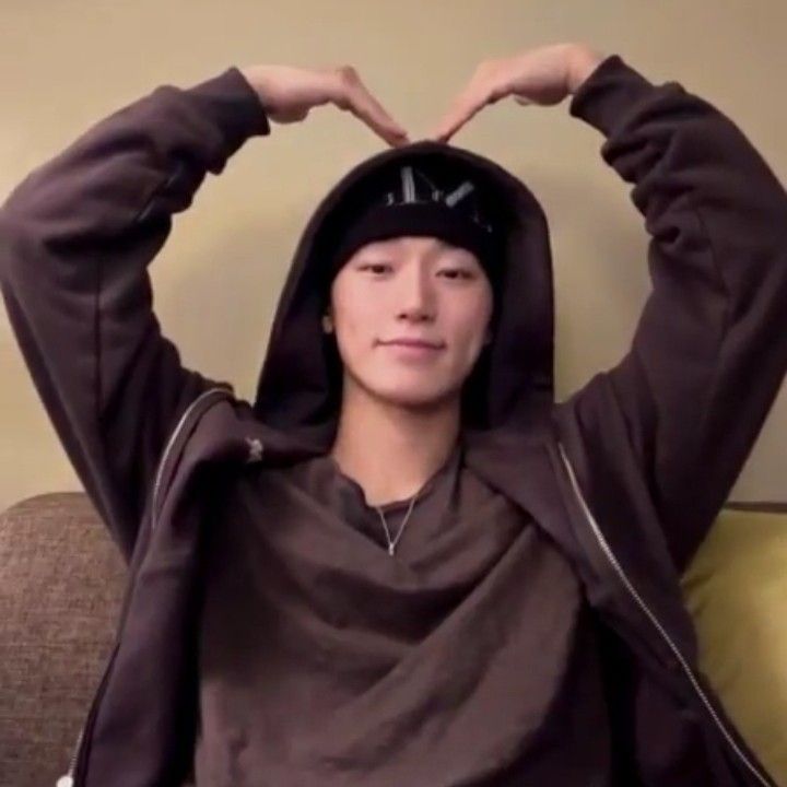 ATEEZの舞台裏ショット