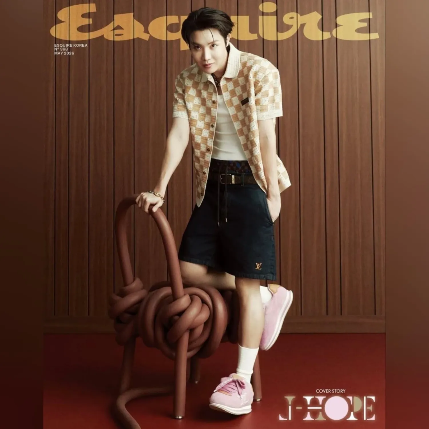 Foto terbaru j-hope (BTS)