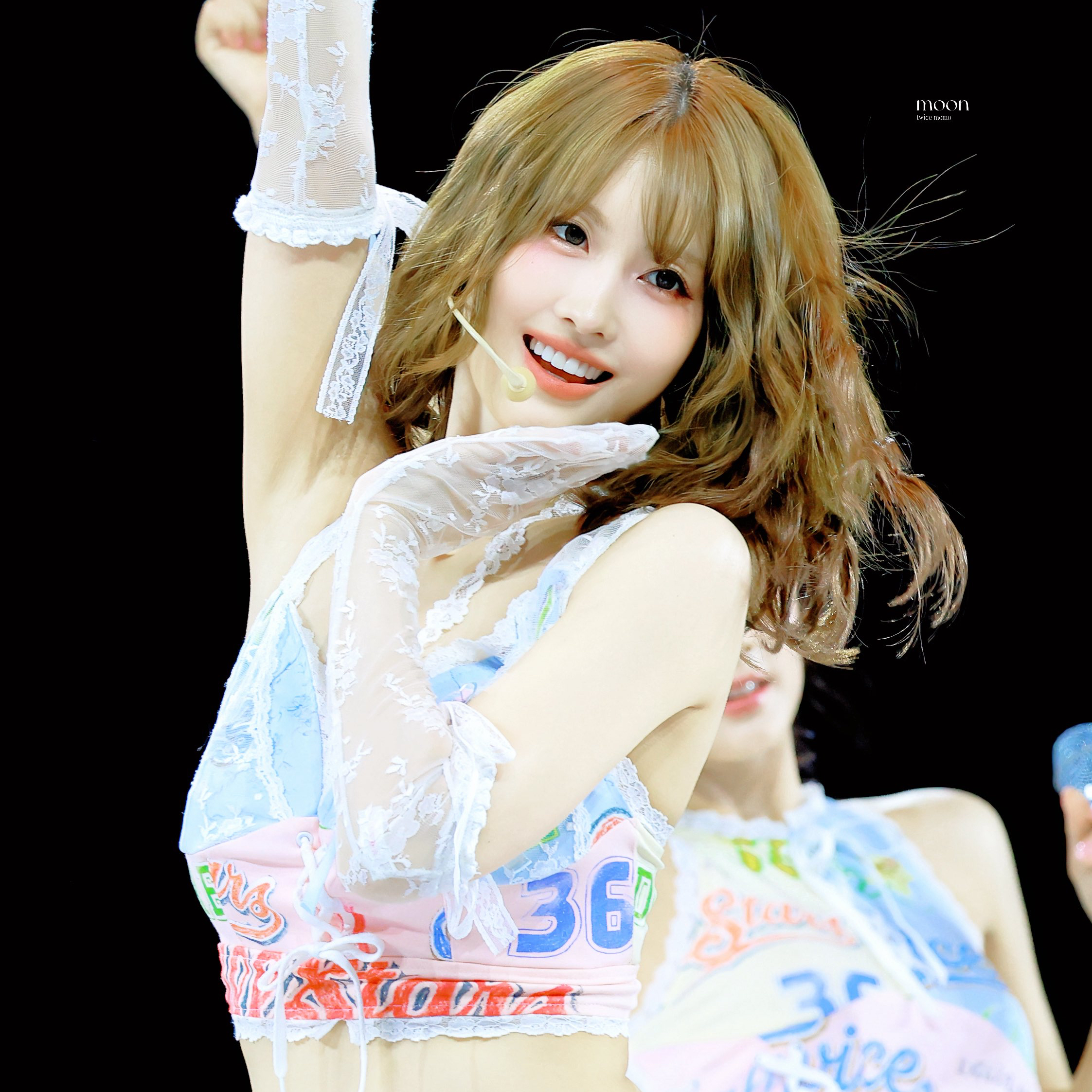 TWICE Momo Fandom Community │ No.1 KPOP App CHOEAEDOL