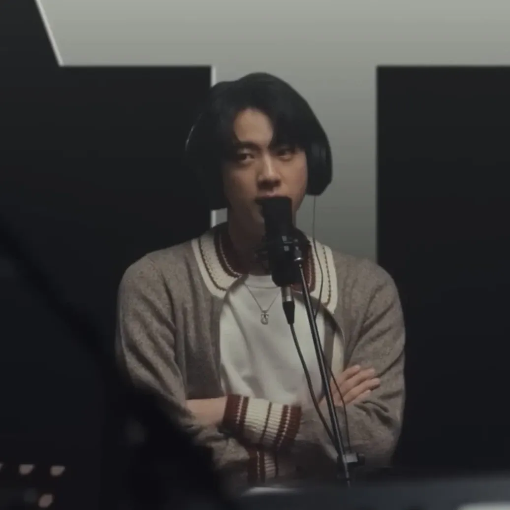 진 (방탄소년단) 최근 활동샷