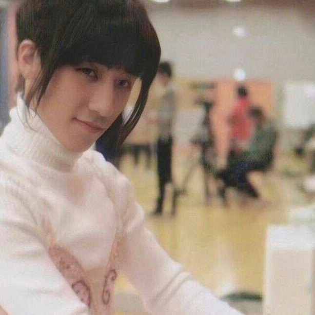 Behind-the-scenes cut of Seungri