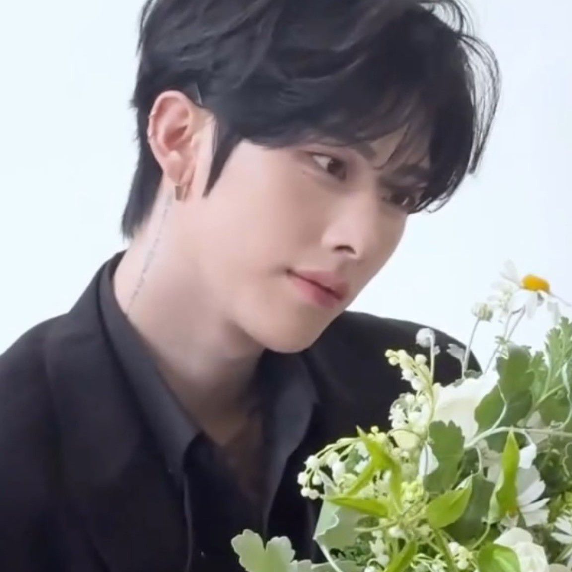 Recent activity shot of Ricky (ZEROBASEONE)