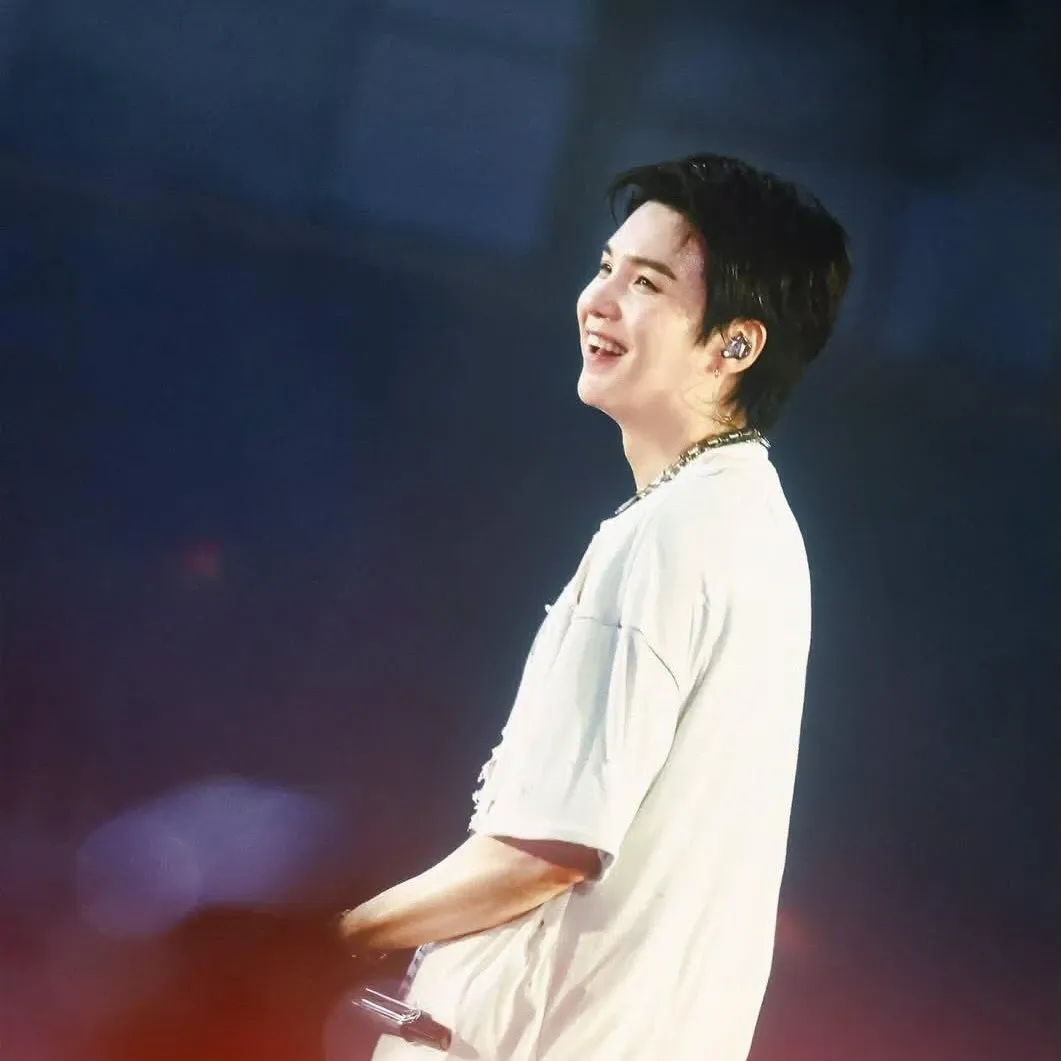SUGA (BTS)の最新写真