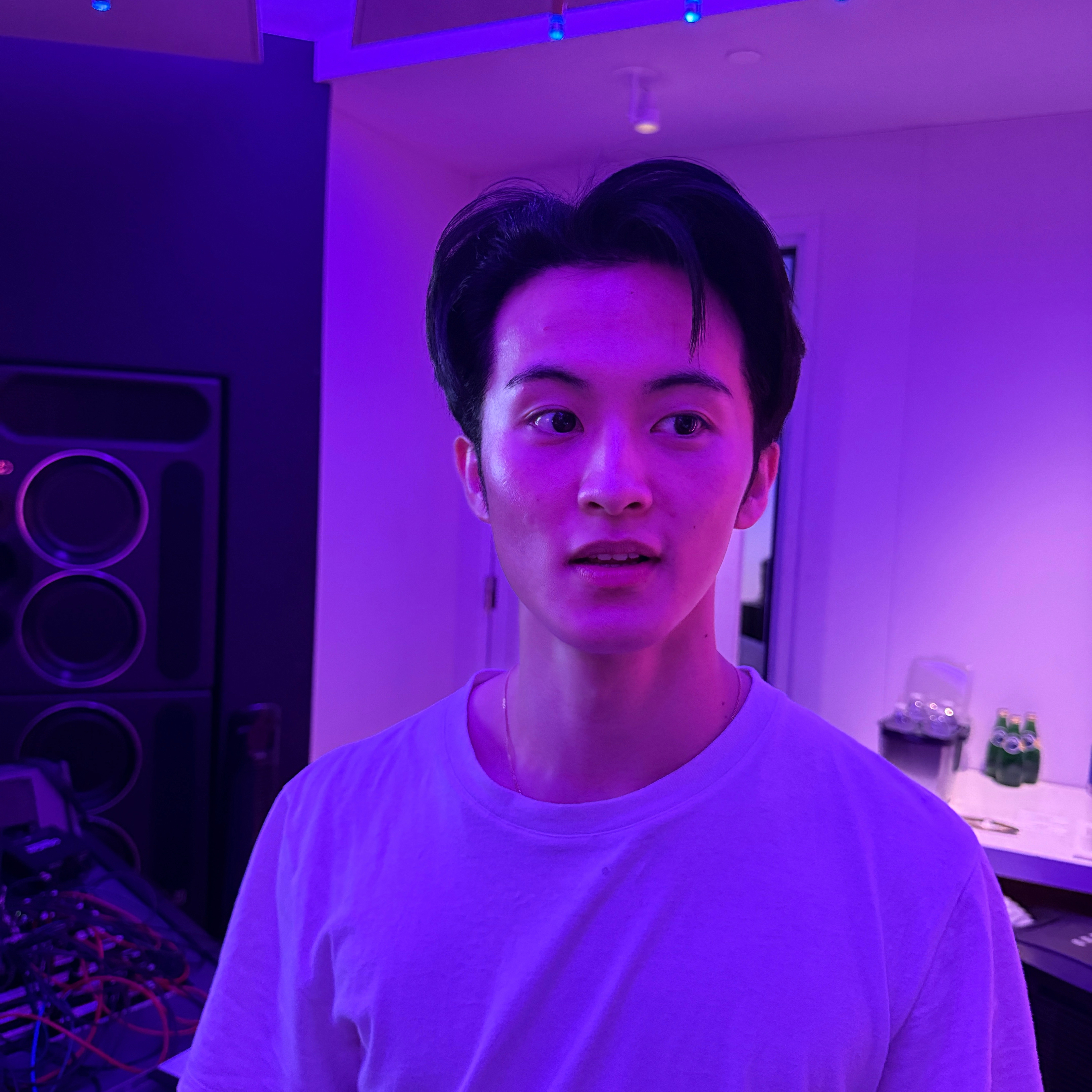 Behind-the-scenes cut of Mark