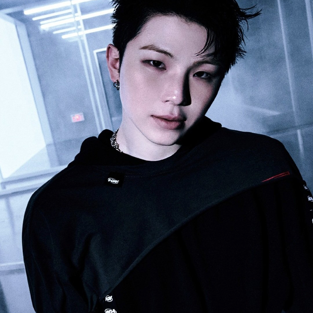 Latest photo of Woozi (SEVENTEEN)