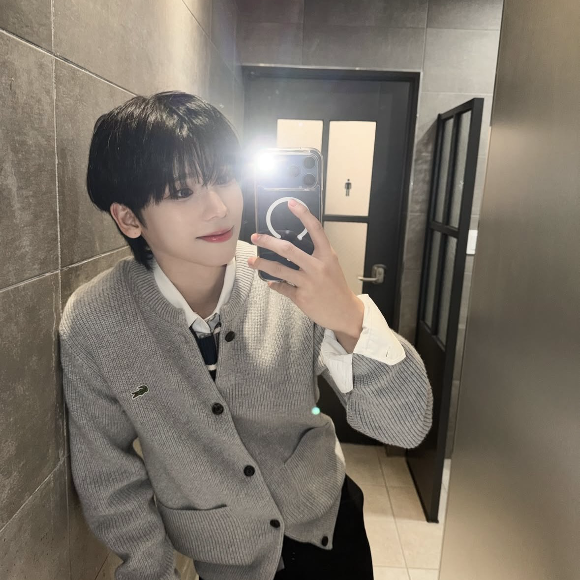 A moment captured by Doha (n.SSign)'s fan