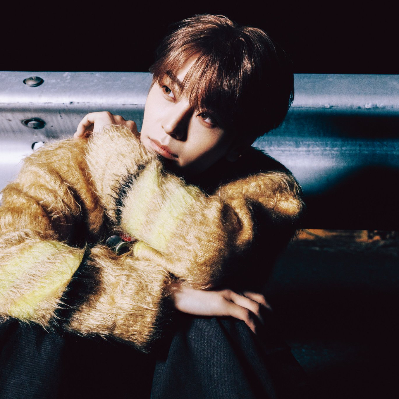 Behind-the-scenes cut of He Xinlong (ALPHA DRIVE ONE)