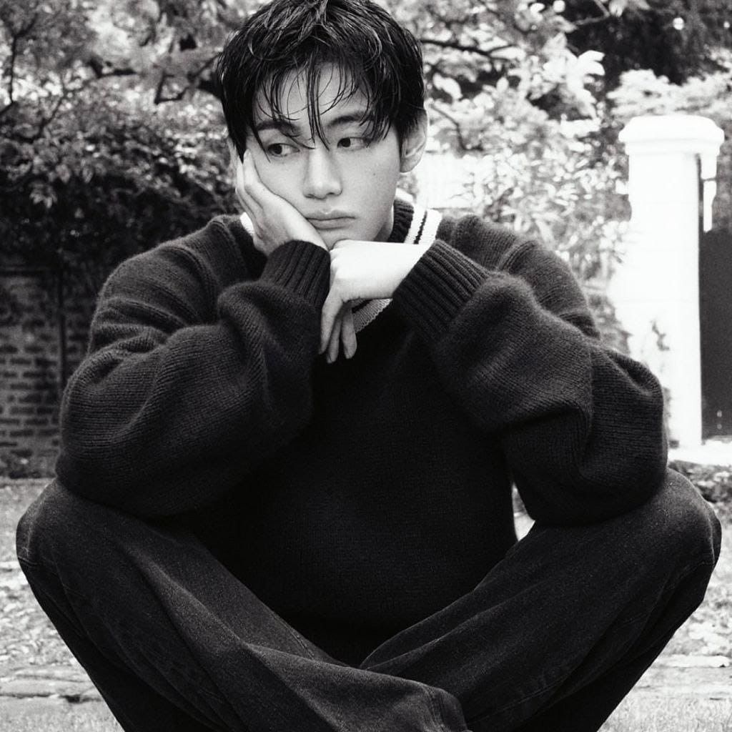 Foto terbaru V (BTS)