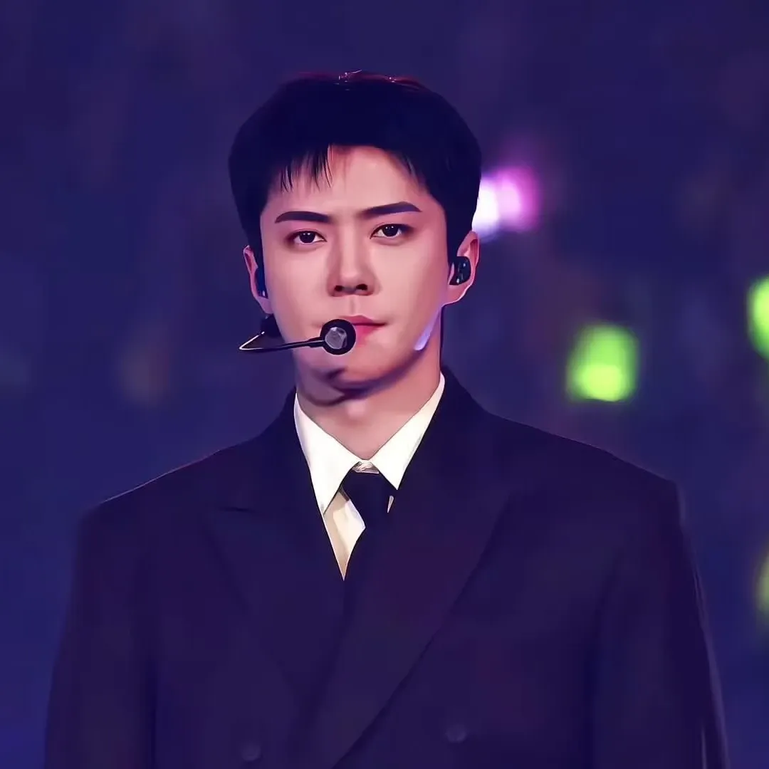 세훈 (EXO) 최근 활동샷