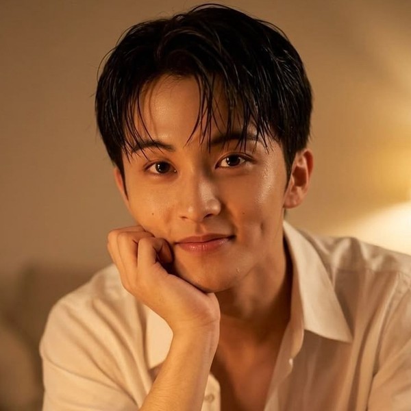 Foto profil Mark yang disukai penggemar