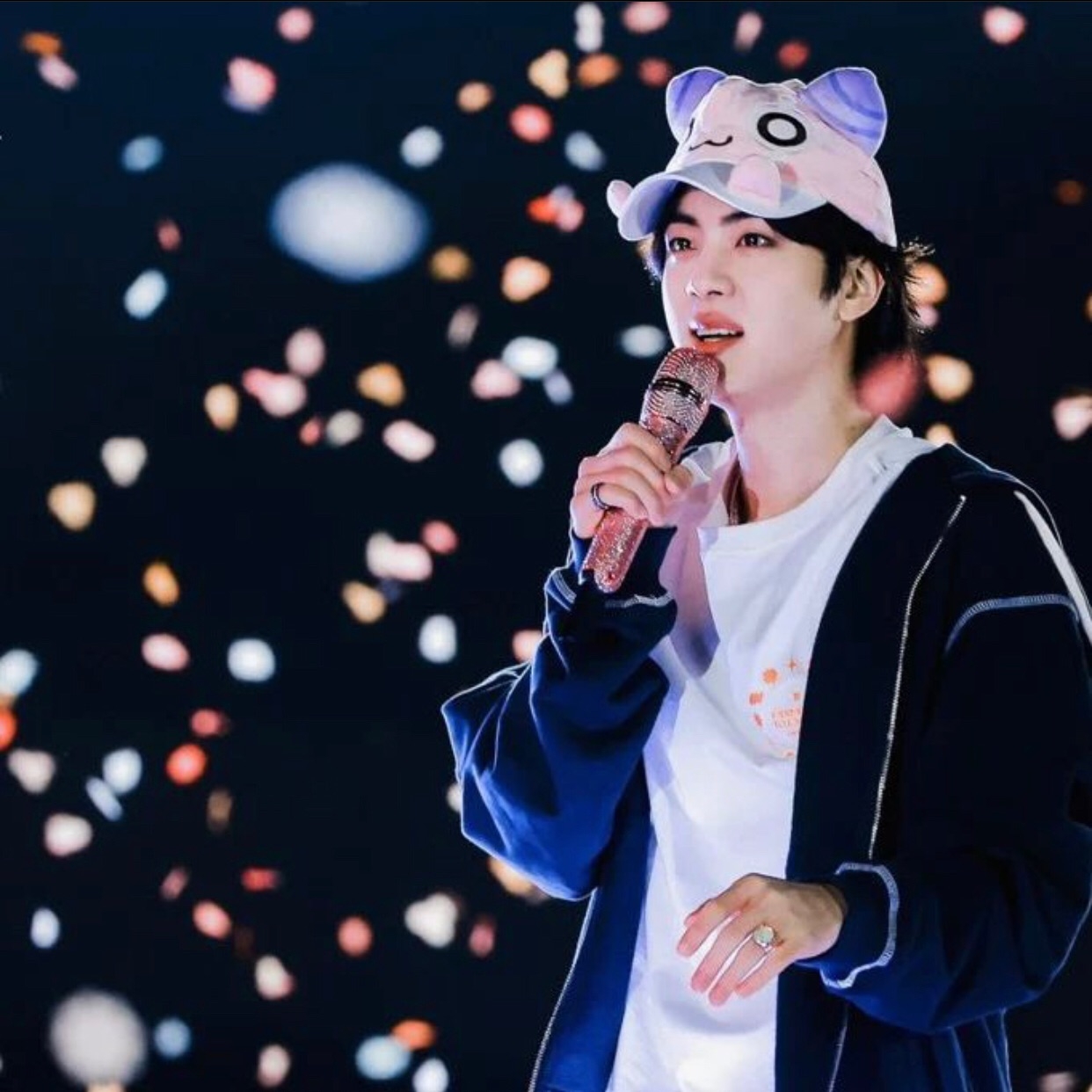 Potret di balik layar Jin (BTS)