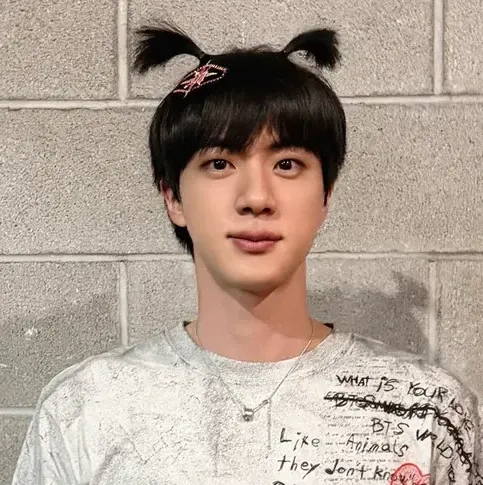 Foto terbaru Jin (BTS)