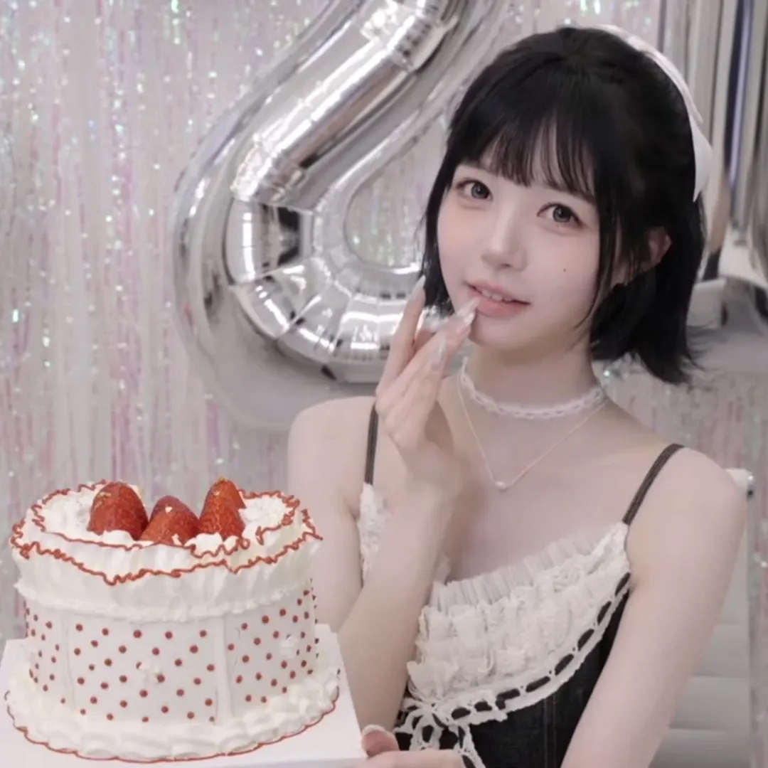 Behind-the-scenes cut of Kim Chaewon (tripleS)