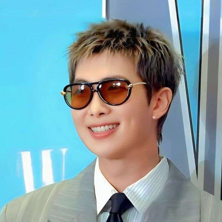 Behind-the-scenes cut of RM (BTS)